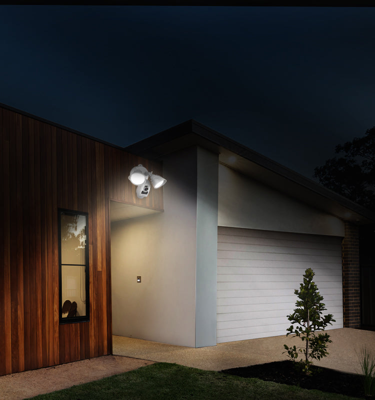 Cámara Ezviz Wifi 2MP con 2 proyectores de luz / Exterior / Visión Nocturna / Alerta / Movimiento