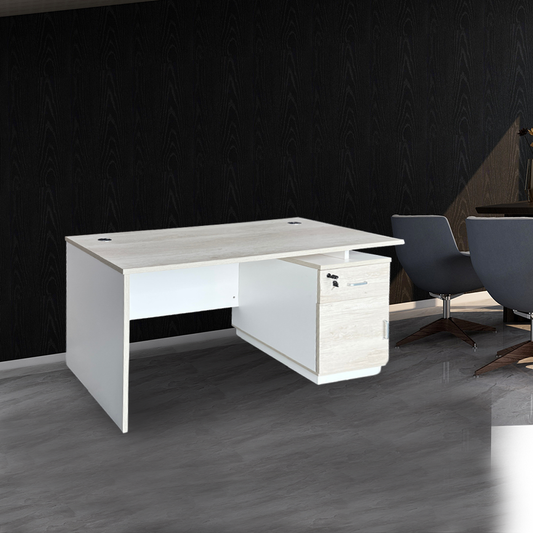 ESCRITORIO SIT BASE DE METAL, 3 CAJONES, PANEL CON GESTION DE CABLE, COLOR MARRON CLARO + BLANCO