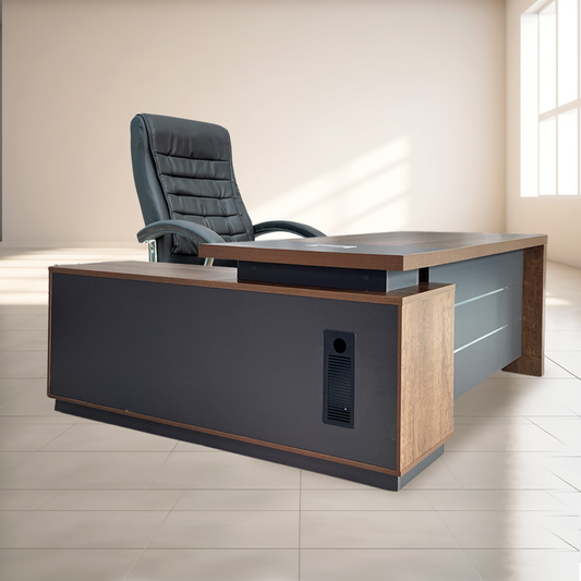 ESCRITORIO SIT TIPO L, 2 PUERTAS, CERRADURA CON ESTANTERIA, COLOR MADERA + GRIS OSCURO, 1600*800*750