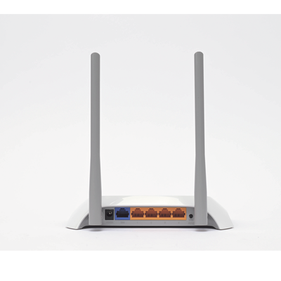 Router Inalámbrica TP-Link para WISP 2.4 GHz / 300 Mbps / 4 Puertos LAN 10/100 Mbps.